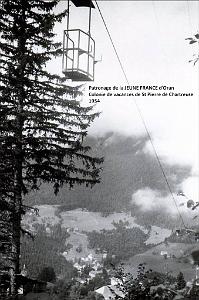 1954 telebenne au dessus de la vallee